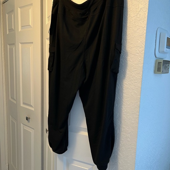 JONES NY BLACK 2X CARGO JOGGERS - Picture 7 of 14